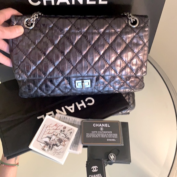 Chanel Limited edition! - Picture 3 of 13